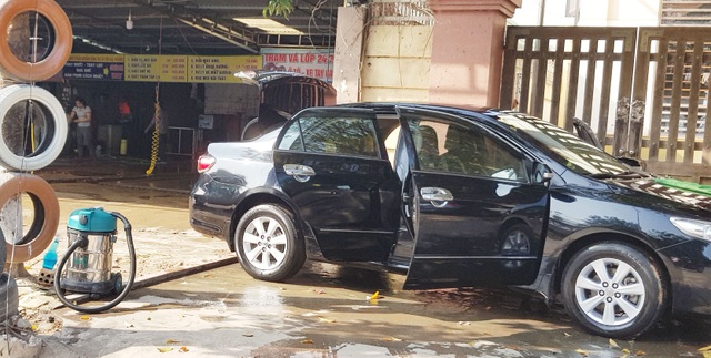 Quảng Trị: Nghề rửa xe kiếm bộn tiền ngày cận Tết - 7 Quảng Trị: Nghề rửa xe kiếm bộn tiền ngày cận Tết - 7