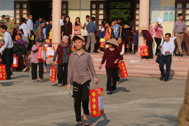 Bộ trưởng Đào Ngọc Dung: “Mong cho Tết này không còn ai cô đơn” - 8 Bộ trưởng Đào Ngọc Dung: “Mong cho Tết này không còn ai cô đơn” - 8