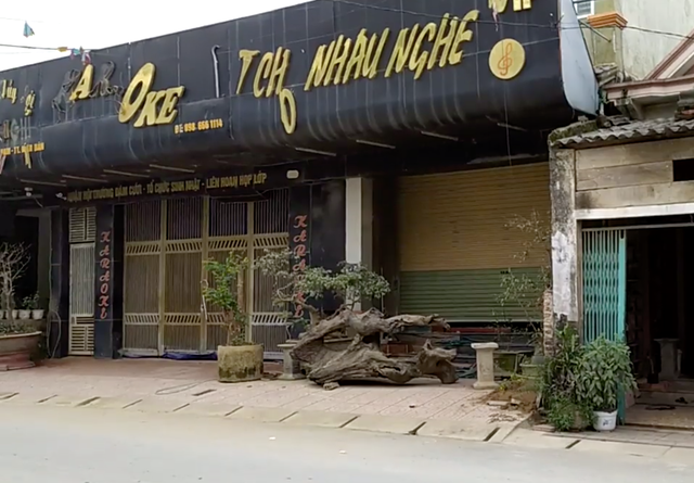 Phá sới bạc khủng trong quán karaoke, bắt giữ hơn 100 người - 1 Phá sới bạc khủng trong quán karaoke, bắt giữ hơn 100 người - 1