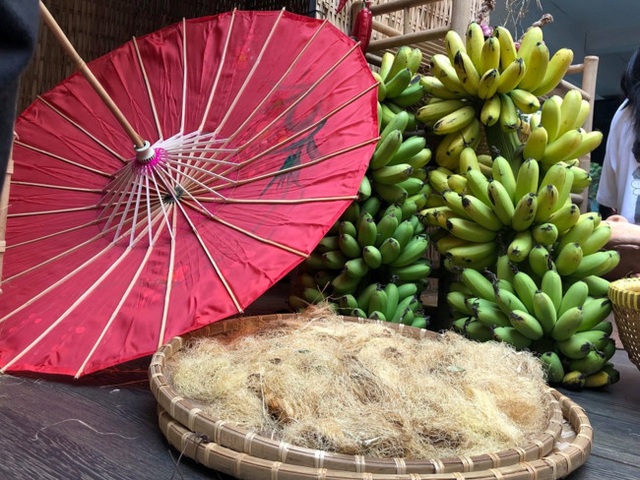 Học trò du xuân, đi chợ Tết... ngay giữa sân trường - 3 Học trò du xuân, đi chợ Tết... ngay giữa sân trường - 3