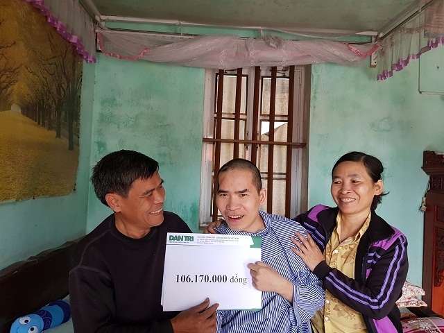 Người mẹ chăm con bị tai nạn nghẹn ngào: Họ là người xa lạ nhưng giúp đỡ tôi như người nhà - 3 Người mẹ chăm con bị tai nạn nghẹn ngào: Họ là người xa lạ nhưng giúp đỡ tôi như người nhà - 3