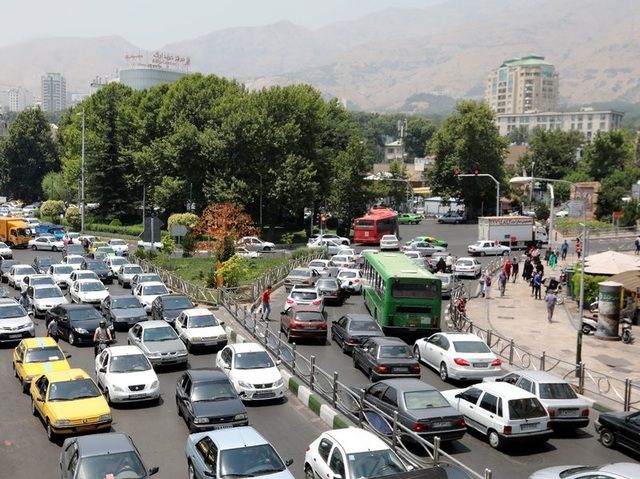 Vì sao nền kinh tế Iran đủ chống đỡ trước đòn trừng phạt của Mỹ?