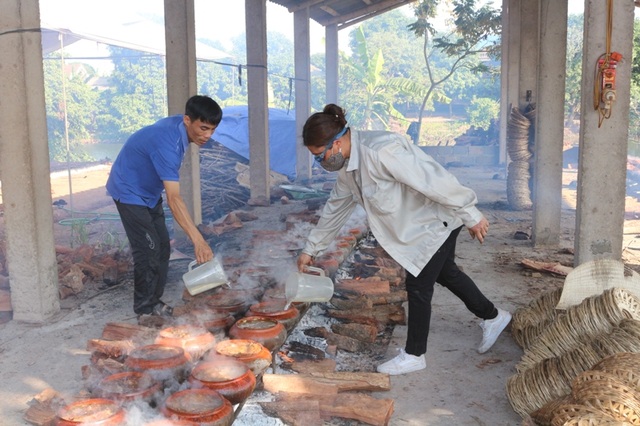 Hà Nam: Kiếm bộn tiền từ nồi cá kho làng “Vũ Đại” ngày cận Tết - 3 Hà Nam: Kiếm bộn tiền từ nồi cá kho làng “Vũ Đại” ngày cận Tết - 3