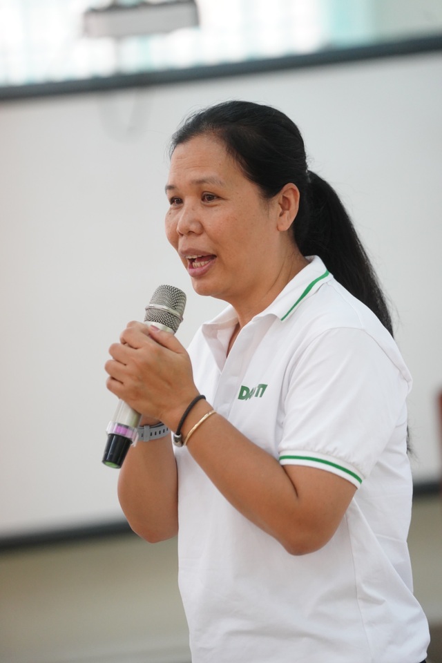 Báo Dân trí mang “Xuân Yêu Thương” đến với học sinh có hoàn cảnh khó khăn - 4 Báo Dân trí mang “Xuân Yêu Thương” đến với học sinh có hoàn cảnh khó khăn - 4