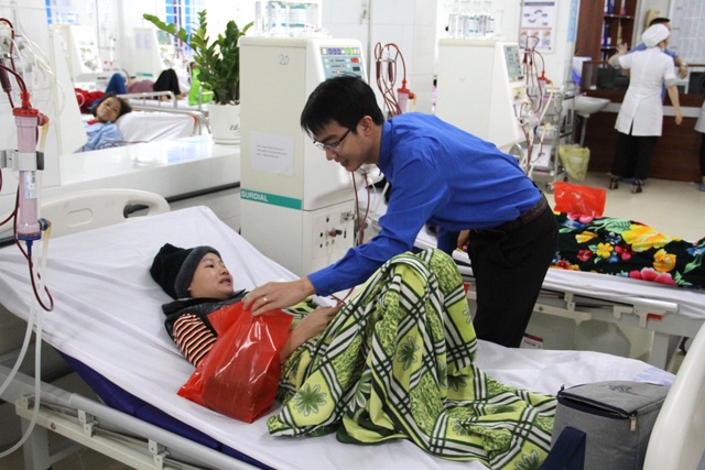 Món quà ý nghĩa mang Tết đến sớm với 187 bệnh nhân nghèo chạy thận - 5 Món quà ý nghĩa mang Tết đến sớm với 187 bệnh nhân nghèo chạy thận - 5