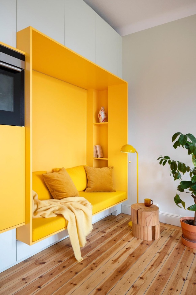 Căn nhà 80 m2 bắt mắt và đầy sức hút nhờ những bức tường sơn vàng ấn tượng - 7 Căn nhà 80 m2 bắt mắt và đầy sức hút nhờ những bức tường sơn vàng ấn tượng - 7