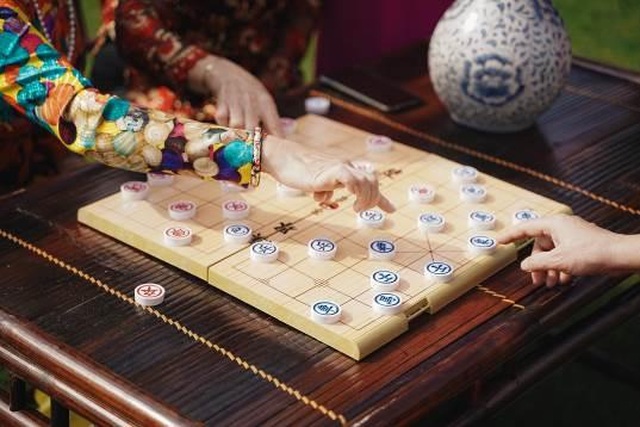 Bộ ảnh áo dài rực rỡ của “Hội bạn thân U60” gây sốt tại lễ hội hoa xuân của Vinhomes - 4 Bộ ảnh áo dài rực rỡ của “Hội bạn thân U60” gây sốt tại lễ hội hoa xuân của Vinhomes - 4