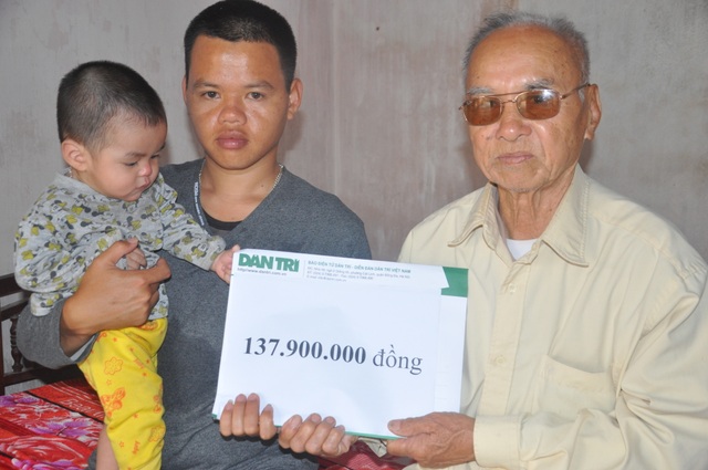 Người mẹ nghèo suy thận mơ có hộp sữa cho con được bạn đọc giúp đỡ gần 138 triệu đồng - 4 Người mẹ nghèo suy thận mơ có hộp sữa cho con được bạn đọc giúp đỡ gần 138 triệu đồng - 4