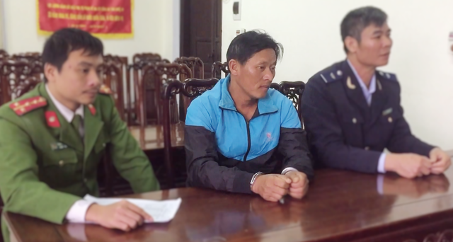 Bị bắt khi đang giao hàng 5 bánh heroin, 1.000 viên ma túy - 1 Bị bắt khi đang giao hàng 5 bánh heroin, 1.000 viên ma túy - 1