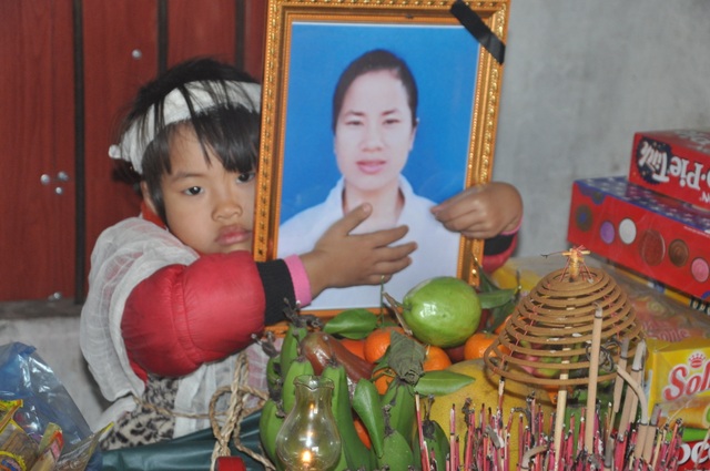 Mẹ đuối nước ngày áp Tết, bạn đọc Dân trí nhận 2 đứa trẻ làm con nuôi - 2