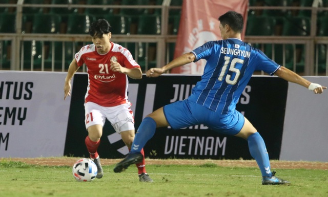Báo Thái hào hứng khi Buriram United tái ngộ Công Phượng tại AFC Champions League - Ảnh minh hoạ 2