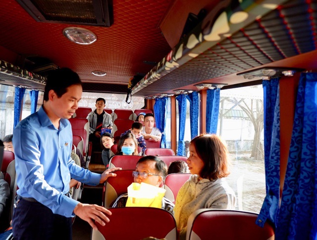 Dịp Tết 2020: Hơn 10,3 triệu lượt đoàn viên, người lao động được công đoàn hỗ trợ - 2 Dịp Tết 2020: Hơn 10,3 triệu lượt đoàn viên, người lao động được công đoàn hỗ trợ - 2