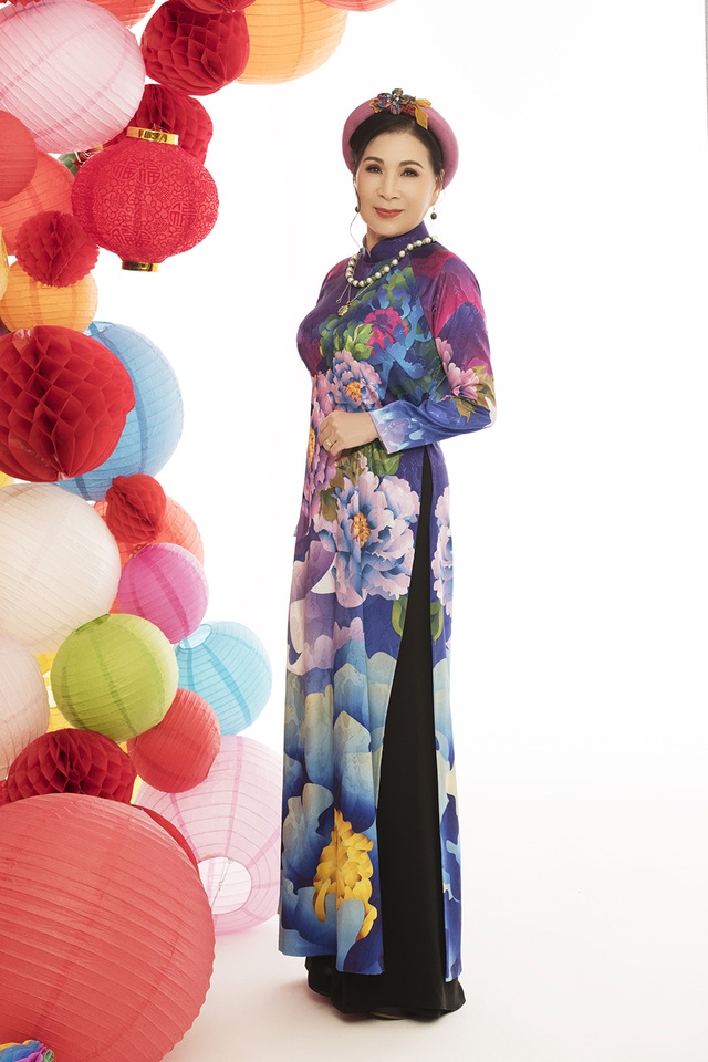 NSND Kim Xuân dàn nghệ sĩ trẻ diện áo dài “Đám cưới chuột” đón Tết - 4 NSND Kim Xuân dàn nghệ sĩ trẻ diện áo dài “Đám cưới chuột” đón Tết - 4