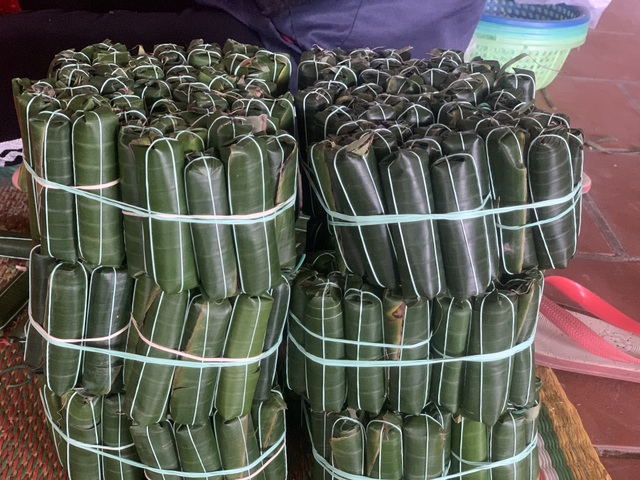Phố làm nem chua “chạy nước rút” ngày cuối năm - 3 Phố làm nem chua “chạy nước rút” ngày cuối năm - 3