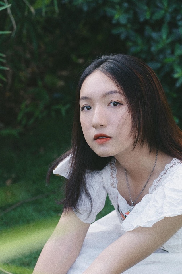 Nữ sinh Cần Thơ nổi tiếng nhờ chiếc mũi thẳng tắp - 1 Nữ sinh Cần Thơ nổi tiếng nhờ chiếc mũi thẳng tắp - 1