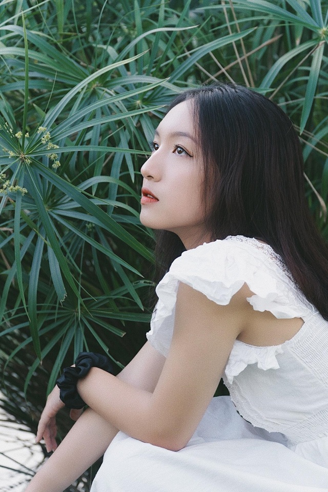 Nữ sinh Cần Thơ nổi tiếng nhờ chiếc mũi thẳng tắp - 3 Nữ sinh Cần Thơ nổi tiếng nhờ chiếc mũi thẳng tắp - 3