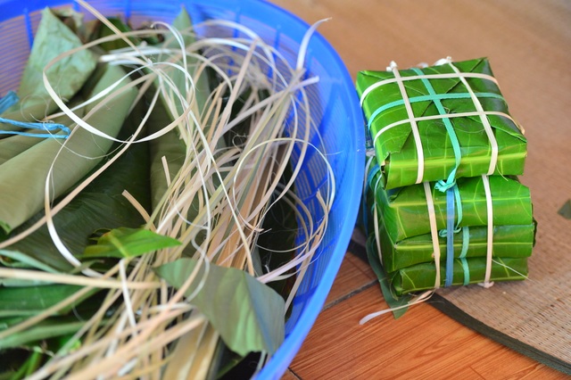 Bánh chưng gói lá bàng vuông: Đặc sản của Trường Sa - 15 Bánh chưng gói lá bàng vuông: Đặc sản của Trường Sa - 15