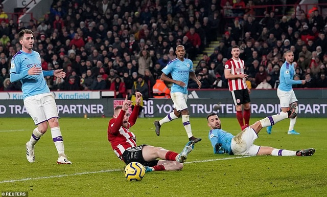 Aguero “giải cứu” Man City trên sân của Sheffield Utd - 4 Aguero “giải cứu” Man City trên sân của Sheffield Utd - 4