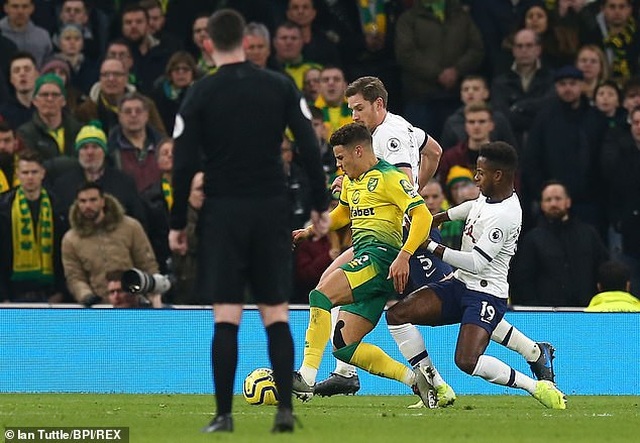 Son Heung Min tỏa sáng, Tottenham giành 3 điểm và áp sát Man Utd - 13