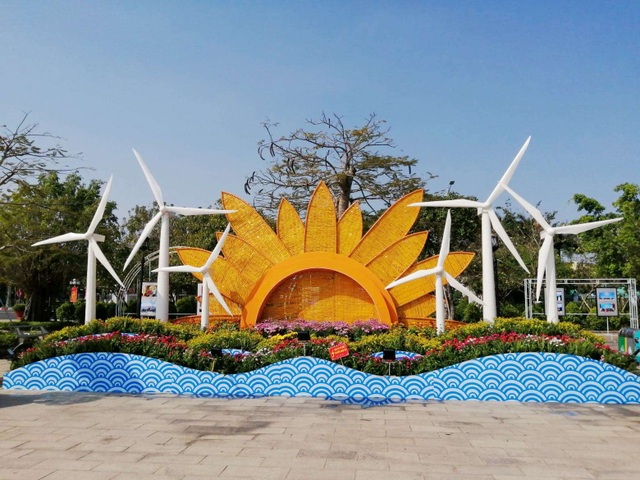 Đẹp mắt tiểu cảnh chào năm mới 2020 trên Quảng trường lớn nhất ĐBSCL - 10 Đẹp mắt tiểu cảnh chào năm mới 2020 trên Quảng trường lớn nhất ĐBSCL - 10