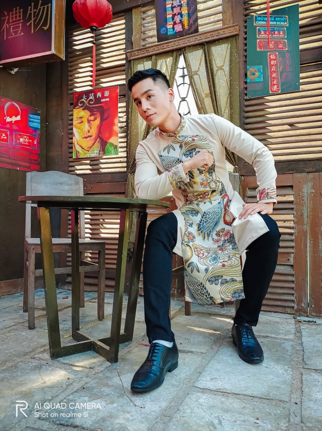 Nam vương Cao Xuân Tài gợi ý phong cách lịch lãm đón Tết - 1 Nam vương Cao Xuân Tài gợi ý phong cách lịch lãm đón Tết - 1