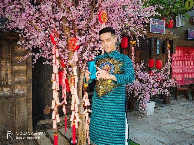 Nam vương Cao Xuân Tài gợi ý phong cách lịch lãm đón Tết - 3 Nam vương Cao Xuân Tài gợi ý phong cách lịch lãm đón Tết - 3