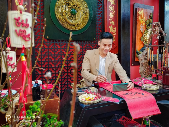 Nam vương Cao Xuân Tài gợi ý phong cách lịch lãm đón Tết - 5 Nam vương Cao Xuân Tài gợi ý phong cách lịch lãm đón Tết - 5