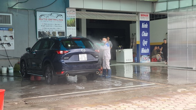 Rửa xe cuối năm không lên giá còn miễn phí tri ân khách hàng - 4 Rửa xe cuối năm không lên giá còn miễn phí tri ân khách hàng - 4
