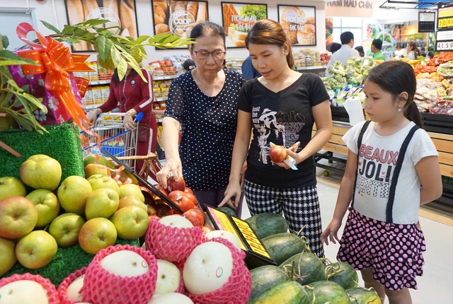 TPHCM: Người dân “rồng rắn” chờ tính tiền ở siêu thị trong ngày cao điểm Tết - 8 TPHCM: Người dân “rồng rắn” chờ tính tiền ở siêu thị trong ngày cao điểm Tết - 8