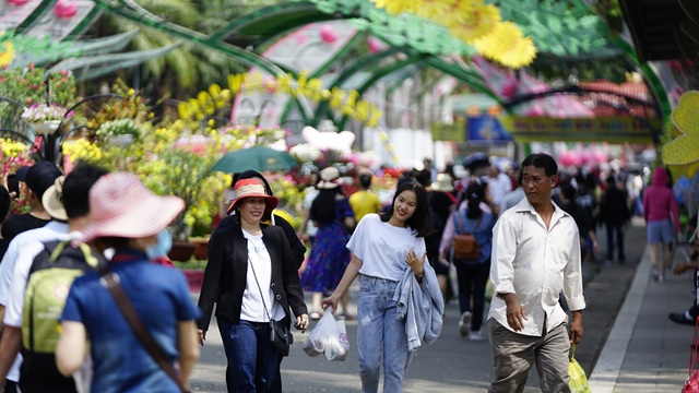 Những địa điểm nên đến du xuân Canh Tý nếu không rời TPHCM - 6