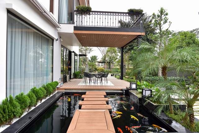 Bỏ “đất vàng” phố cổ, vợ chồng U70 chi bạc tỷ về ngoại ô nuôi cá, trồng rau - 13 Bỏ “đất vàng” phố cổ, vợ chồng U70 chi bạc tỷ về ngoại ô nuôi cá, trồng rau - 13