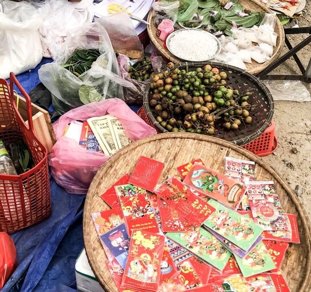 Vạn người nô nức trẩy hội chợ Gò lúc mờ sáng mồng 1 Tết ở Bình Định 
