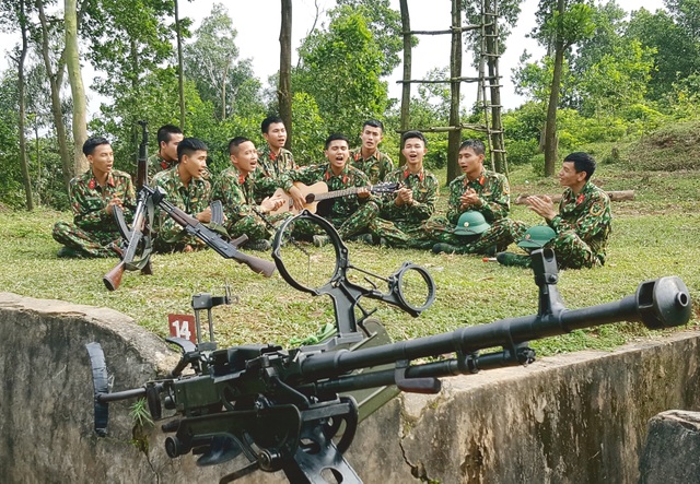 Xuân về trên trận địa “canh trời” - 3 Xuân về trên trận địa “canh trời” - 3