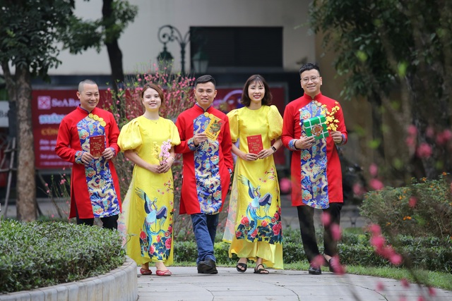 Du khách tưng bừng du Xuân cùng Vietravel - 4 Du khách tưng bừng du Xuân cùng Vietravel - 4