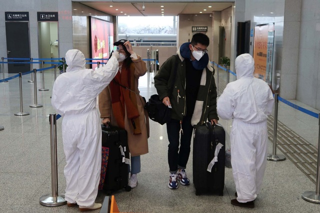 Virus corona gây bệnh phổi lạ có thể lây lan ngay trong thời kỳ ủ bệnh - 2 Virus corona gây bệnh phổi lạ có thể lây lan ngay trong thời kỳ ủ bệnh - 2