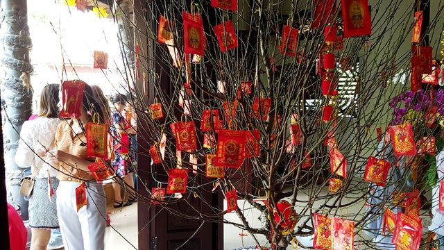 Đi chùa xin xăm, viết lời chúc cầu nguyện đầu năm mới - 7 Đi chùa xin xăm, viết lời chúc cầu nguyện đầu năm mới - 7