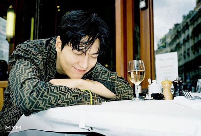 Ngất ngây trước loạt ảnh đời thường của mỹ nam Lee Min Ho - 4 Ngất ngây trước loạt ảnh đời thường của mỹ nam Lee Min Ho - 4