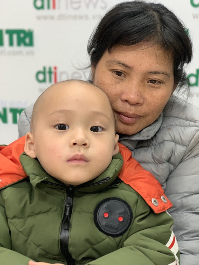 Cậu bé ung thư xin mẹ mua quần áo mới diện ngày Tết - 2 Cậu bé ung thư xin mẹ mua quần áo mới diện ngày Tết - 2