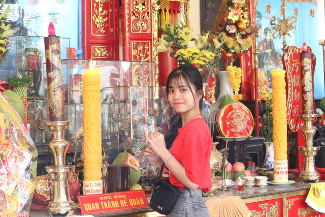 Du khách “xúng xính” check-in Hội An những ngày đầu năm mới - 4 Du khách “xúng xính” check-in Hội An những ngày đầu năm mới - 4