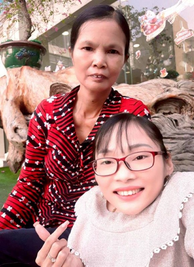 Cô gái nặng 15kg mở lớp học đặc biệt “5 không” - 2 Cô gái nặng 15kg mở lớp học đặc biệt “5 không” - 2