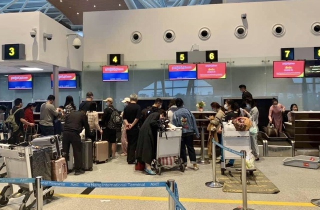 166 du khách đến Đà Nẵng từ Vũ Hán đã khởi hành bay về nước - 4 166 du khách đến Đà Nẵng từ Vũ Hán đã khởi hành bay về nước - 4