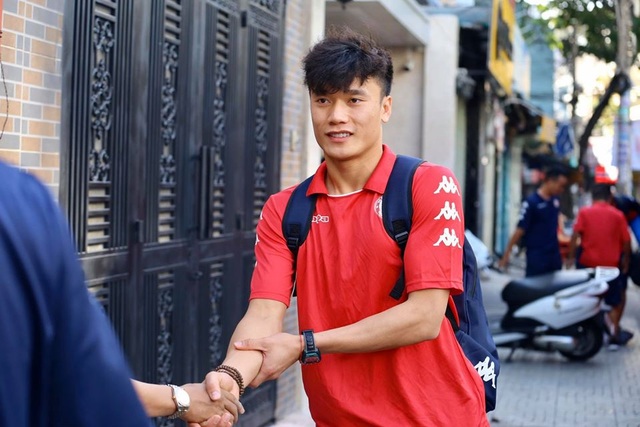 Công Phượng và Bùi Tiến Dũng tập luyện đầu năm mới cùng CLB TPHCM - 5 Công Phượng và Bùi Tiến Dũng tập luyện đầu năm mới cùng CLB TPHCM - 5