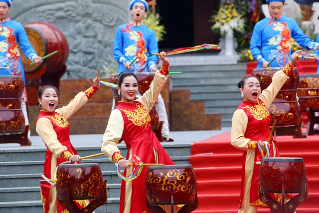 Tưng bừng khai hội Gò Đống Đa Xuân Canh Tý 2020 - 5 Tưng bừng khai hội Gò Đống Đa Xuân Canh Tý 2020 - 5