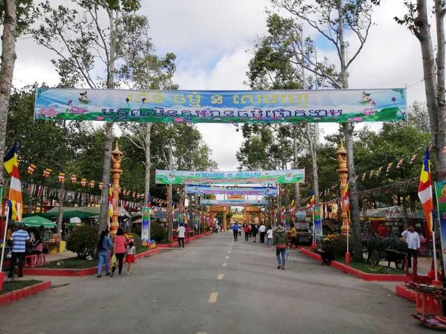 Ấn tượng ngôi chùa Khmer hơn trăm tuổi ở Bạc Liêu - 2 Ấn tượng ngôi chùa Khmer hơn trăm tuổi ở Bạc Liêu - 2