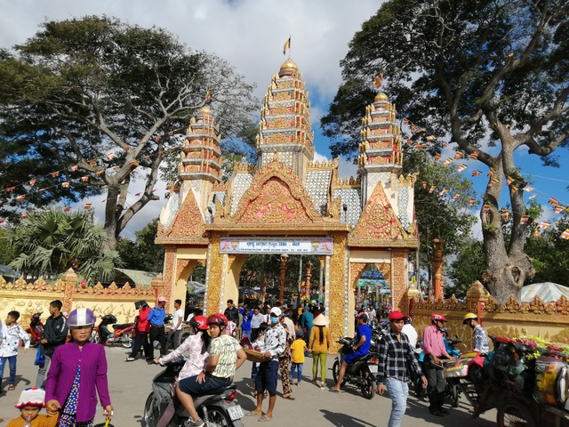Ấn tượng ngôi chùa Khmer hơn trăm tuổi ở Bạc Liêu - 1 Ấn tượng ngôi chùa Khmer hơn trăm tuổi ở Bạc Liêu - 1