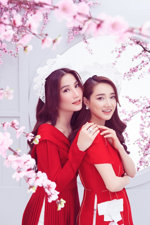 Nhã Phương “trốn” chồng đón tuổi 30 cùng Diễm My 9X - 7 Nhã Phương “trốn” chồng đón tuổi 30 cùng Diễm My 9X - 7
