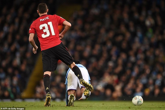 Man City 0-1 Man Utd: Matic ghi bàn và nhận thẻ đỏ - 5 Man City 0-1 Man Utd: Matic ghi bàn và nhận thẻ đỏ - 5