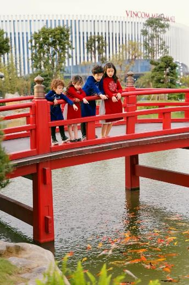 Bắt gặp nhóm bạn thân hotgirl của An Japan tại xứ sở anh đào giữa lòng Hà Nội - 10 Bắt gặp nhóm bạn thân hotgirl của An Japan tại xứ sở anh đào giữa lòng Hà Nội - 10