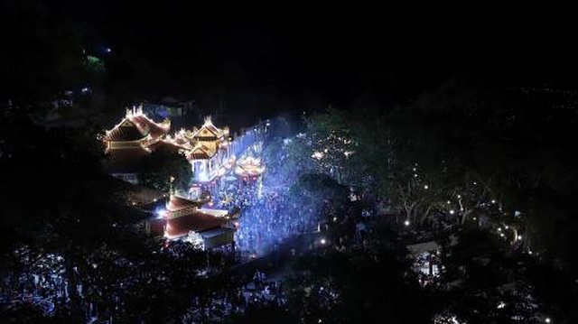 Danh thắng Núi Bà Đen đón lượng khách lớn trong dịp Tết Canh Tý - 1 Danh thắng Núi Bà Đen đón lượng khách lớn trong dịp Tết Canh Tý - 1