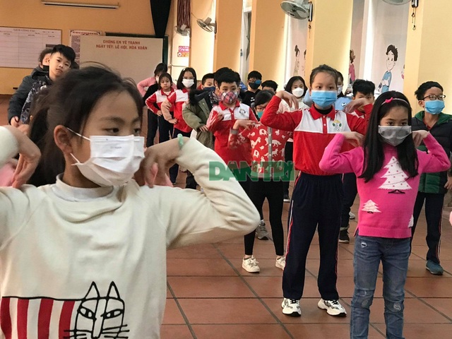 Hà Nội: Kiểm tra trường học phòng chống virus corona - 7 Hà Nội: Kiểm tra trường học phòng chống virus corona - 7